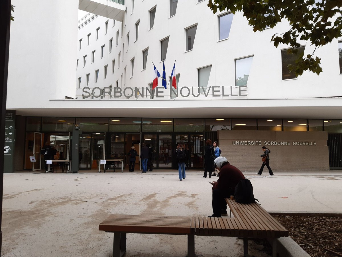 LeParisien_75's tweet photo. Mobilisation lycéenne et étudiante : le président de Sorbonne Nouvelle démissionne après avoir autorisé l’intervention des CRS sur le campus
➡️ https://t.co/jSyeV2Xh6g https://t.co/g7Kbm34qGq