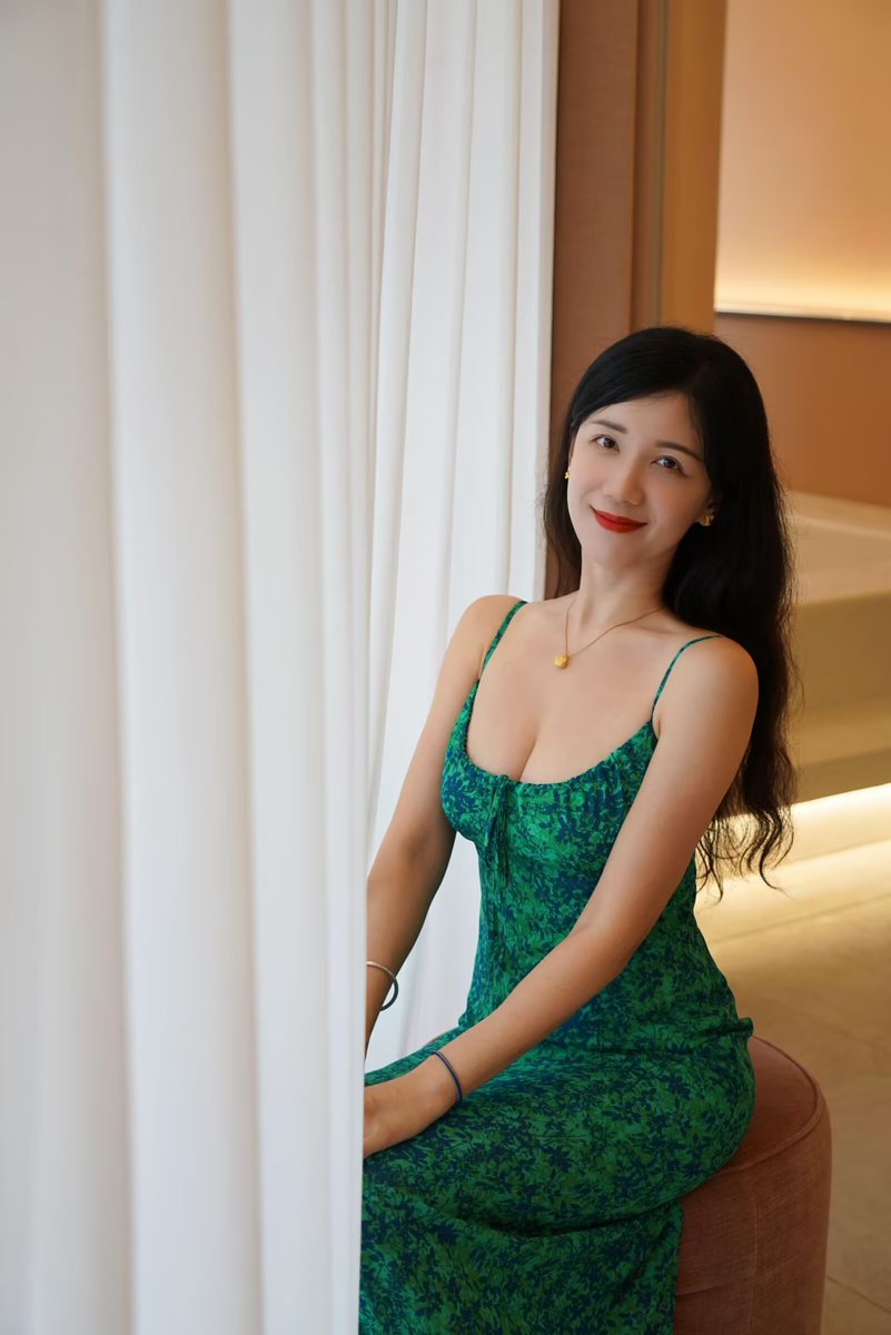 PardhivS's tweet photo. 今日生活照分享，会不会有人喜欢我这种老阿姨 https://t.co/RW3qDbztyH