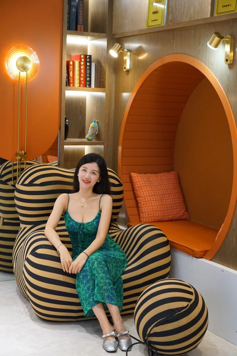 PardhivS's tweet photo. 今日生活照分享，会不会有人喜欢我这种老阿姨 https://t.co/RW3qDbztyH