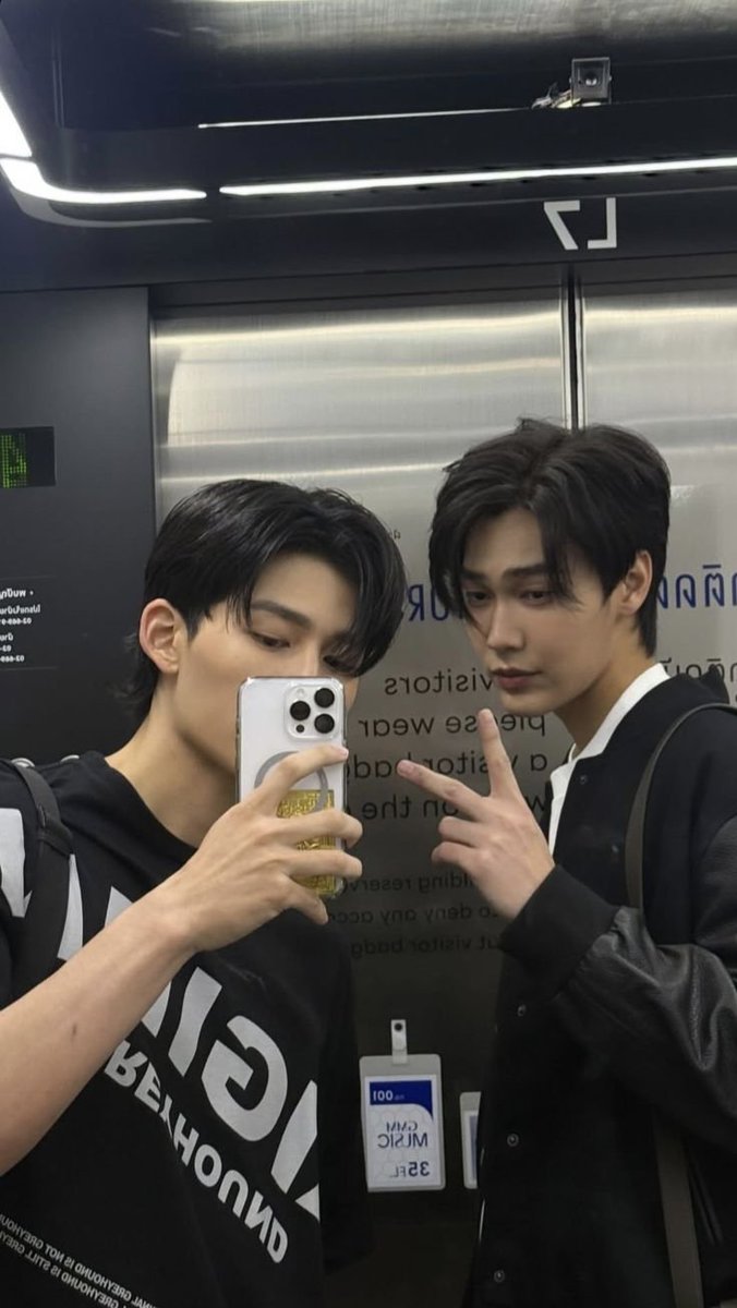 meepangg's tweet photo. จัดอันดับดาราที่เหมือนฉันที่สุด

อันดับ 1 : ลูน่า ในด้านสเปคชอบคนหล่อ https://t.co/C4miJjQuaP