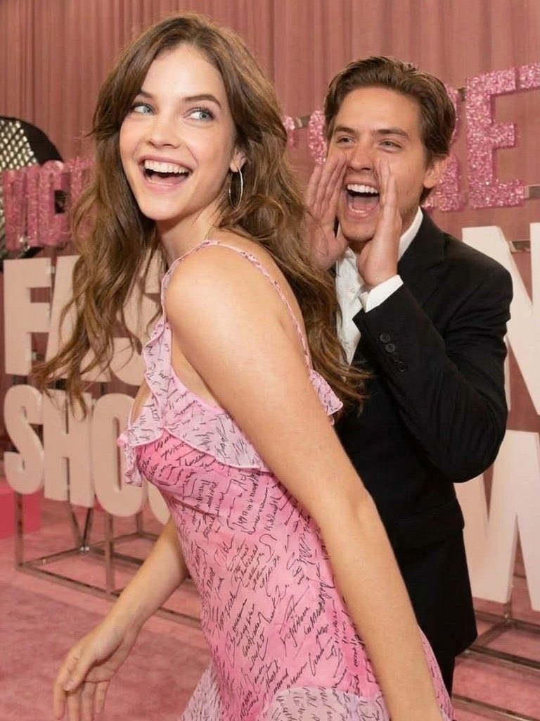 catalystiicc's tweet photo. the fact that THE BARBARA PALVIN IS A naruto x sasuke shipper 😭 “the naruto to my sasuke”😭 is so real! proof that hot and beautiful people ship narusasu https://t.co/kvNFqpTdoh