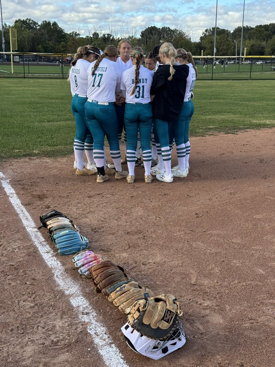 MollieJohn67453's tweet photo. Had a great time with @D1Vision_Bandy at the Eastern Elite Fall Showcase! In my first outing with my new team, I threw 7 IP and recorded 10 K’s. I knocked off some rust, but still have work to do as we prepare for the Death Valley Fall Invitational in Baton Rouge this weekend! 🥎💪

@d1vision_sb @D1Vision_Bandy @CoachMike_FCS @LadyCommanderSB @dorris53

@FastpitchPower @D1Softball @D1ProScouts @CAASoftballAdv @LineDsoftball @SoftballDown @MaxPreps @ConnectSports_ @ExtraInningSB @los_stuff @SBRRetweets @ALLNJSoftball @raj_manjrekar @DfwSho @gatorjack72 @SoftbalAmerica @prepsrecruit @usaimpact_us @NCAASoftball @USASoftball @PrepSoftball