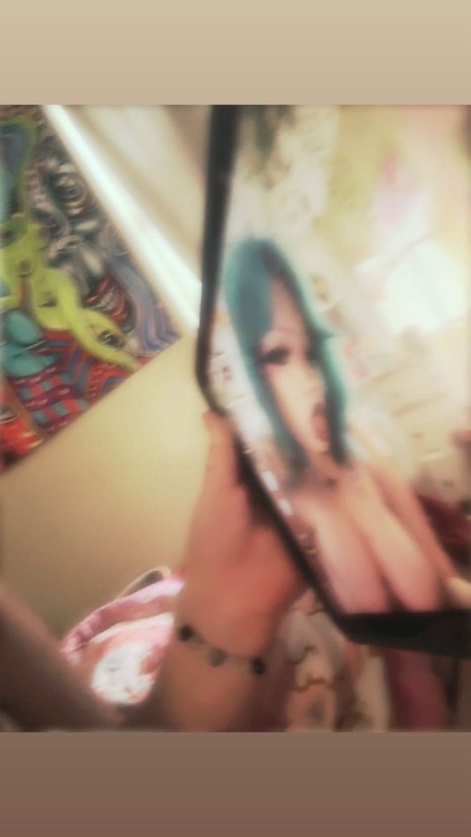 gethighandfuck_'s tweet photo. Old blue hair:3 might go back soon 
#smoker 
#chubby 
#stoner 
#altgirl https://t.co/vwL7D93GUn