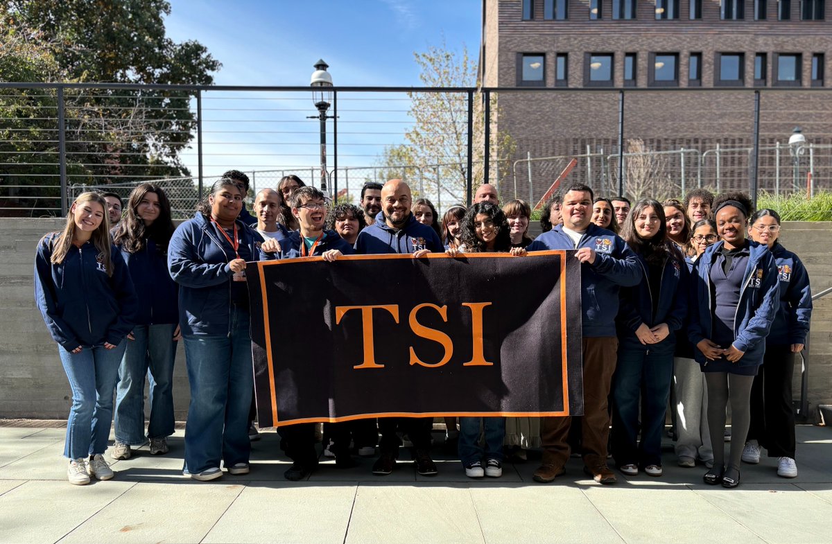 Princeton's tweet photo. It's #NationalTransferStudentWeek 🎉 

Since 2023, the Transfer Scholars Initiative has helped more than 150 community college students from New Jersey successfully transfer to public and private institutions including Johns Hopkins, Rutgers, Swarthmore, the University of British Columbia, the University of Michigan, the University of Virginia and Williams College: https://t.co/NNzJlplxnw