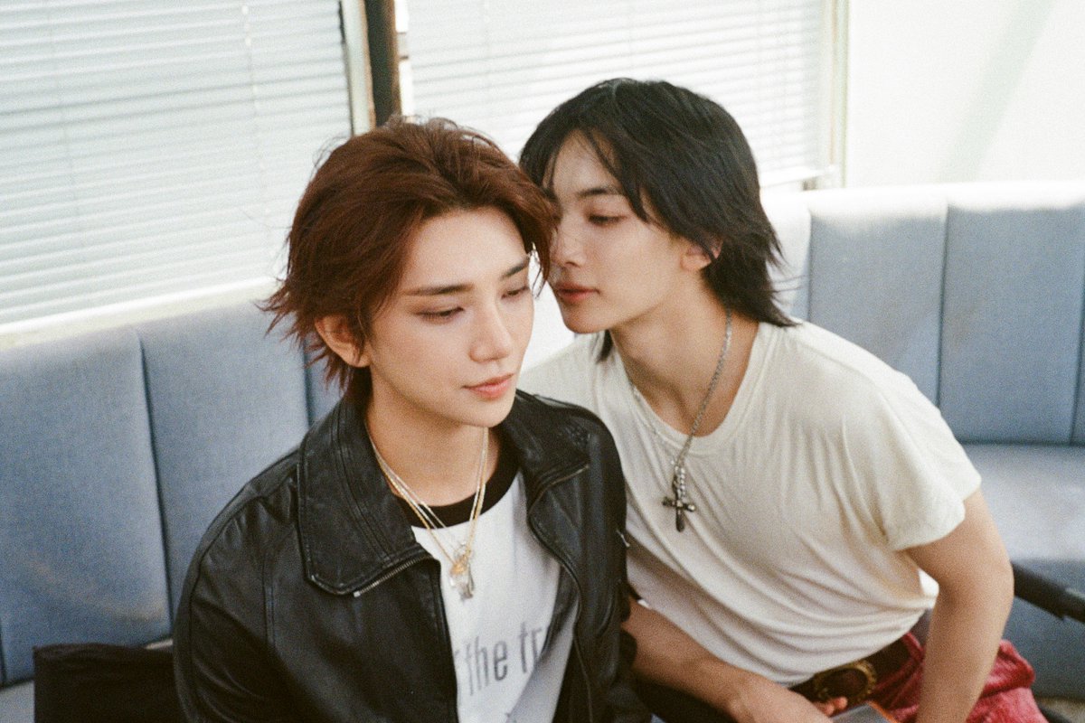 updatingsvt's tweet photo. JxJ (2)

#JEONGHAN #정한
#JOSHUA #조슈아 https://t.co/88OqCoHaMQ