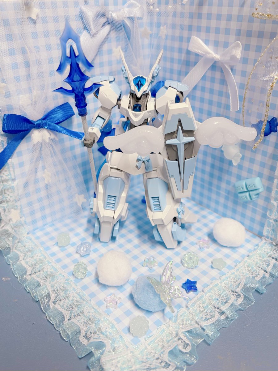 0_0noel's tweet photo. 展示会用に背景ボックス試作
四方15cmでこじんまりしてます🪽

#ガンプラ https://t.co/S97N2P0LCM