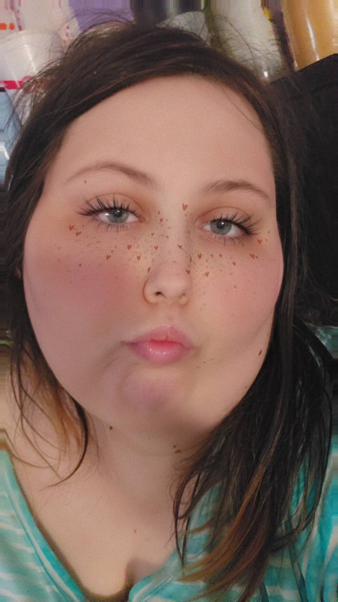 MissMeadow9's tweet photo. Kisses Today Anyone ? #bbw #contentcreator #plussizemodel https://t.co/aglsiEzOWh