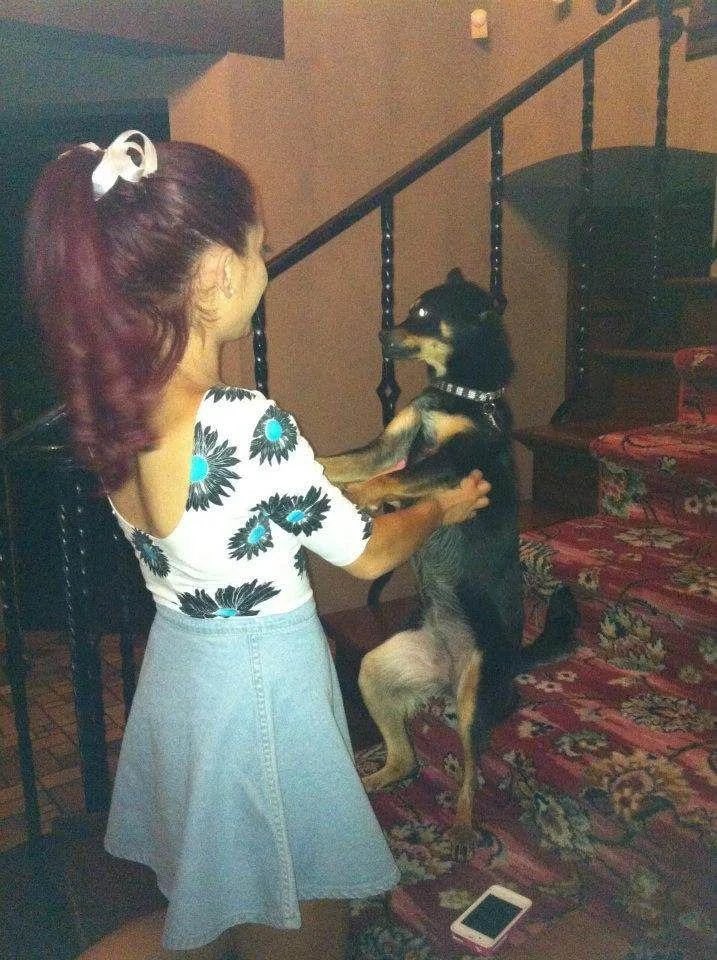 buffys's tweet photo. sending ariana so much love https://t.co/UxRaqMC0A0