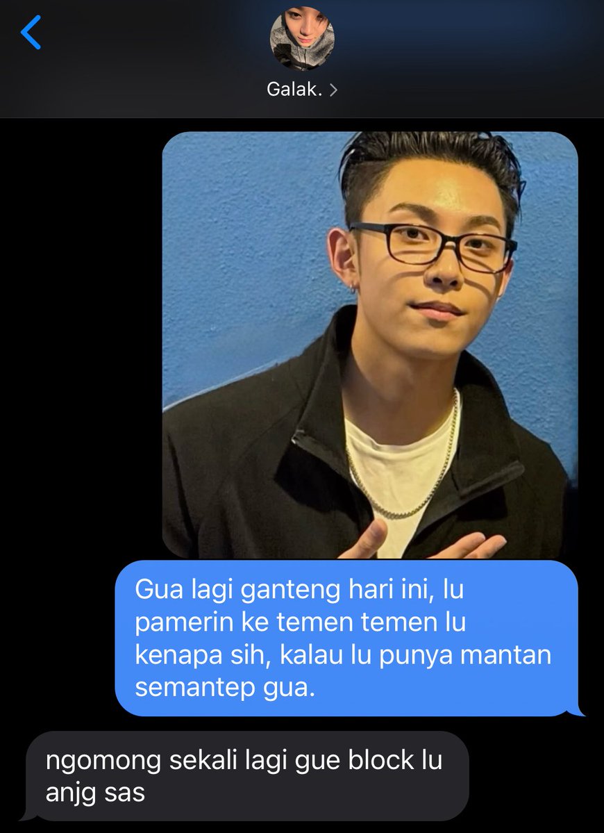 noasday's tweet photo. A #rulnyul few tweets AU, edisi ngeladenin mantan clingy. 🔞

— from sastra ala universe. https://t.co/CQjbOmgSgF