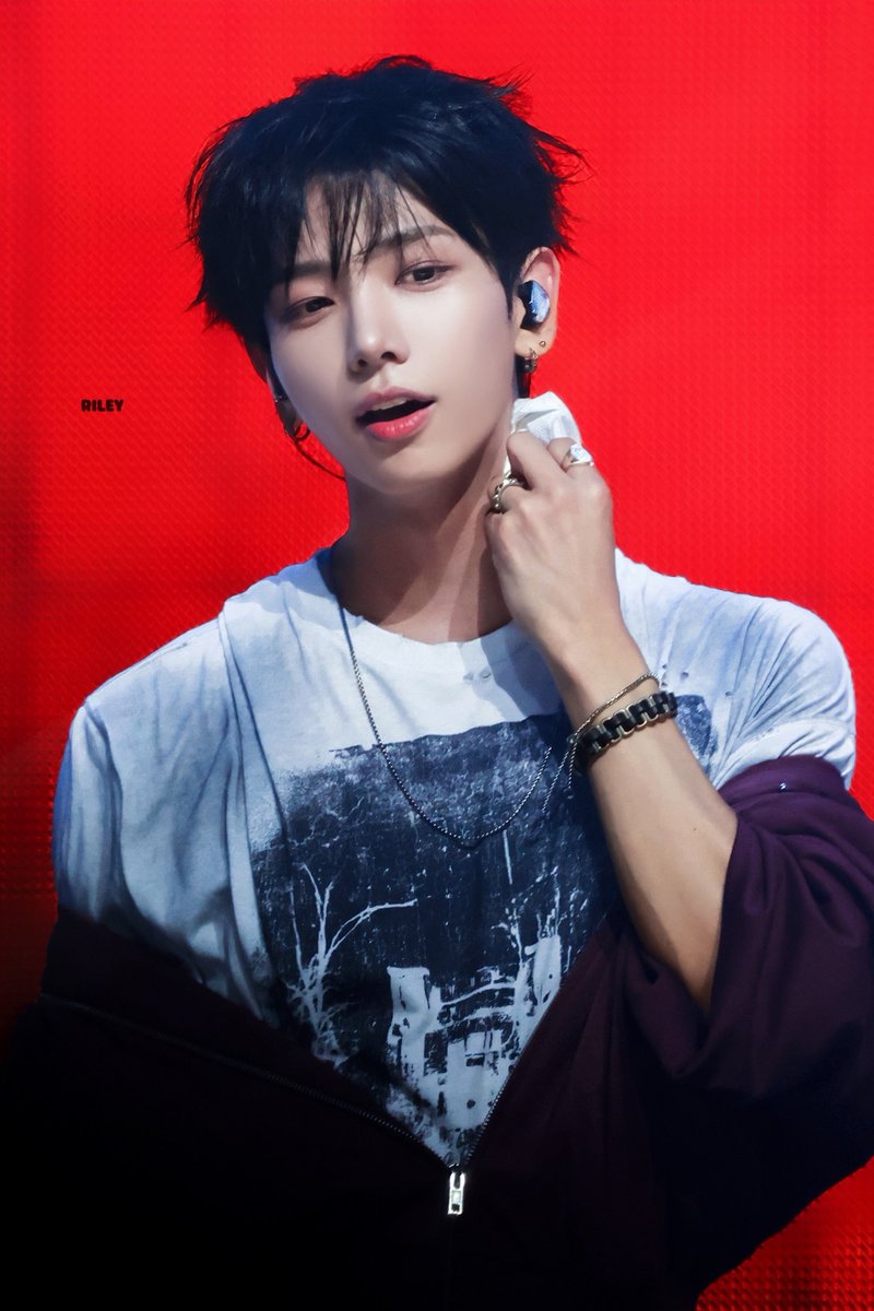 RILEY1204_'s tweet photo. 251019 ❤️‍🔥

#BOYNEXTDOOR  #JAEHYUN 
#보이넥스트도어 #명재현 #ジェヒョン https://t.co/MqZ1DbXFZZ