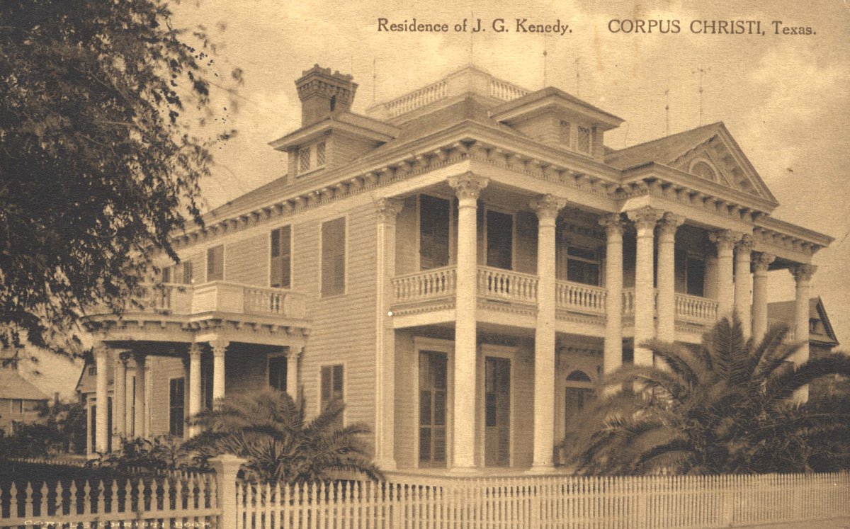TAMUCCspecoll's tweet photo. This postcard shows the residence of J.G. Kenedy in Corpus Christi circa 1910. #Archives #TAMUCC https://t.co/267E2Xgp7m