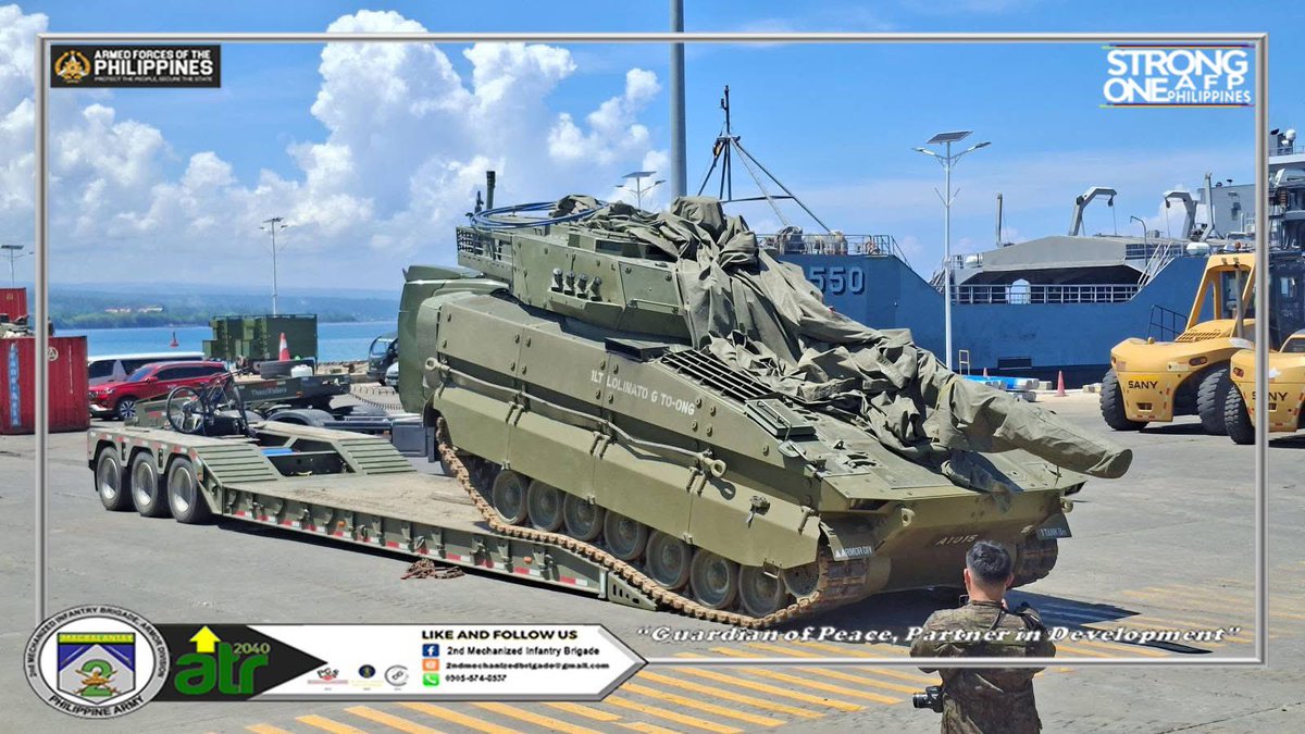 PhilippMonitor's tweet photo. 1TBn | #Philippines

More photos show the 1st Tank Battalion’s Sabrah light tanks disembarking from BRP Bacolod City (LS-551), highlighting the vessel’s role in transporting armored assets. https://t.co/KkwBgKy7eA