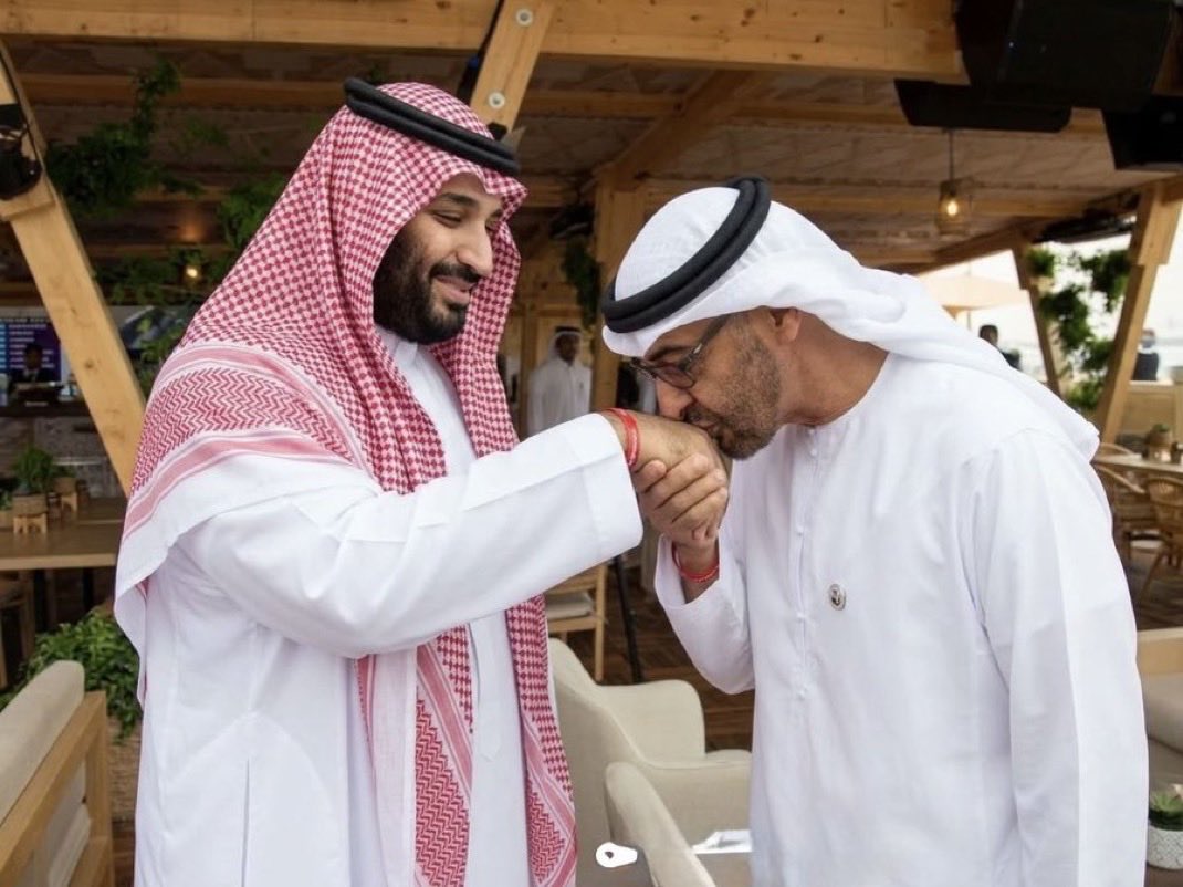 dwd7000's tweet photo. @Iawrie ويد ماتقواها بوسها https://t.co/Wo9yIek27s