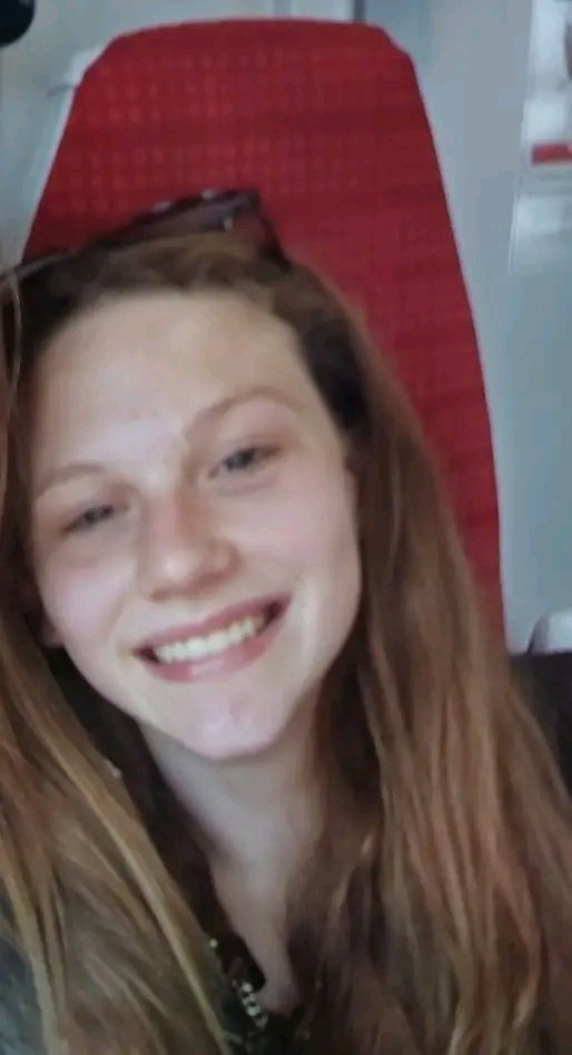 FreyjaBakke's tweet photo. We are looking for missing 17-year-old Zainah  from Lewes.

She was last seen on Saturday 17 October in the town.

Zainah is 5'7, with long auburn hair, brown eyes and has a scar on her left eyebrow. She was wearing a top and joggers and chocolate brown Ugg boots when last seen. 

She has links to Seaford, Newhaven and Eastbourne.

If you see Zainah, please phone 999 immediately quoting serial 284 of 19/10.