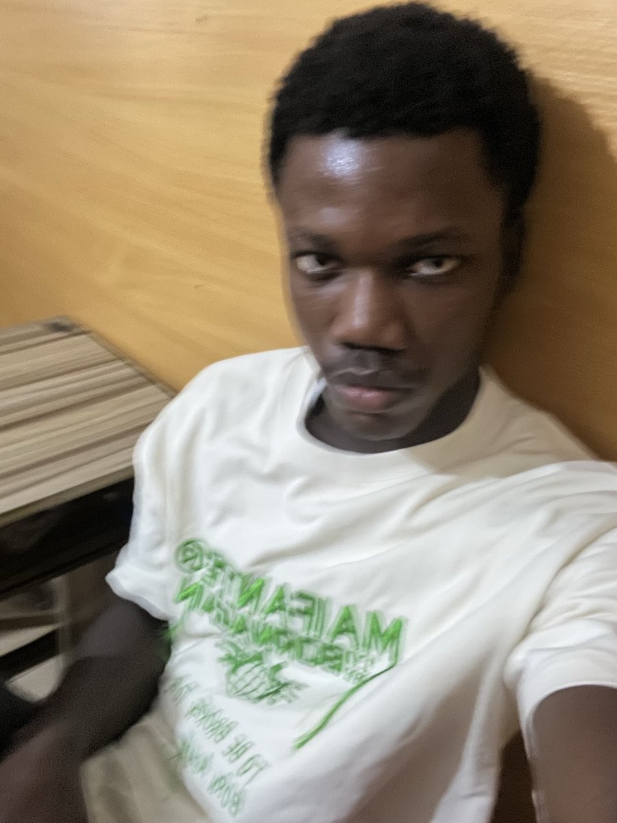 emmTech8's tweet photo. #code https://t.co/pxXwao0oK3