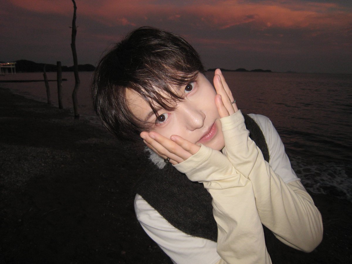 nyongmio's tweet photo. #런쥔이왔당 🥳🌊 https://t.co/0SVTpucAEu