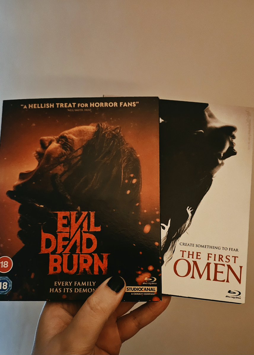 crawlback2god's tweet photo. treated myself today https://t.co/MytpgOEwKE