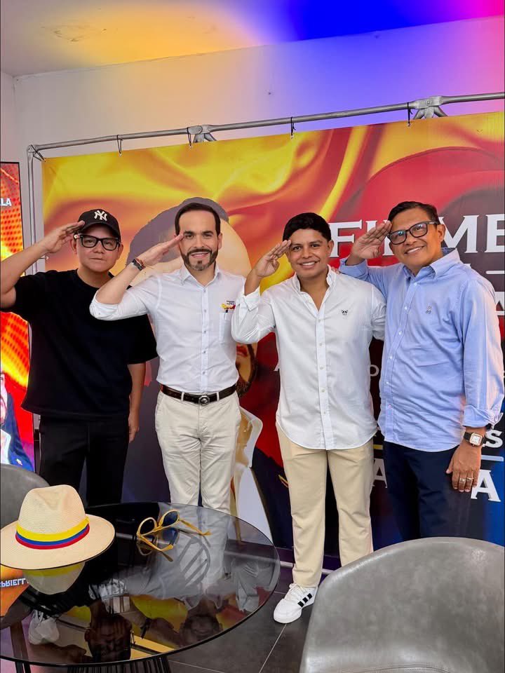 CassiusCIayX's tweet photo. 17 millones para Samuel Andrés Ramos Montes, alias “Samy Ramos” y hermano del boquineto @VincenthRamos. Poco a poco van quedando al desnudo estos hijueputas bodegueros que se dedican a lambonear y difamar al que sea a cambio de billete. https://t.co/fwjZScPicP