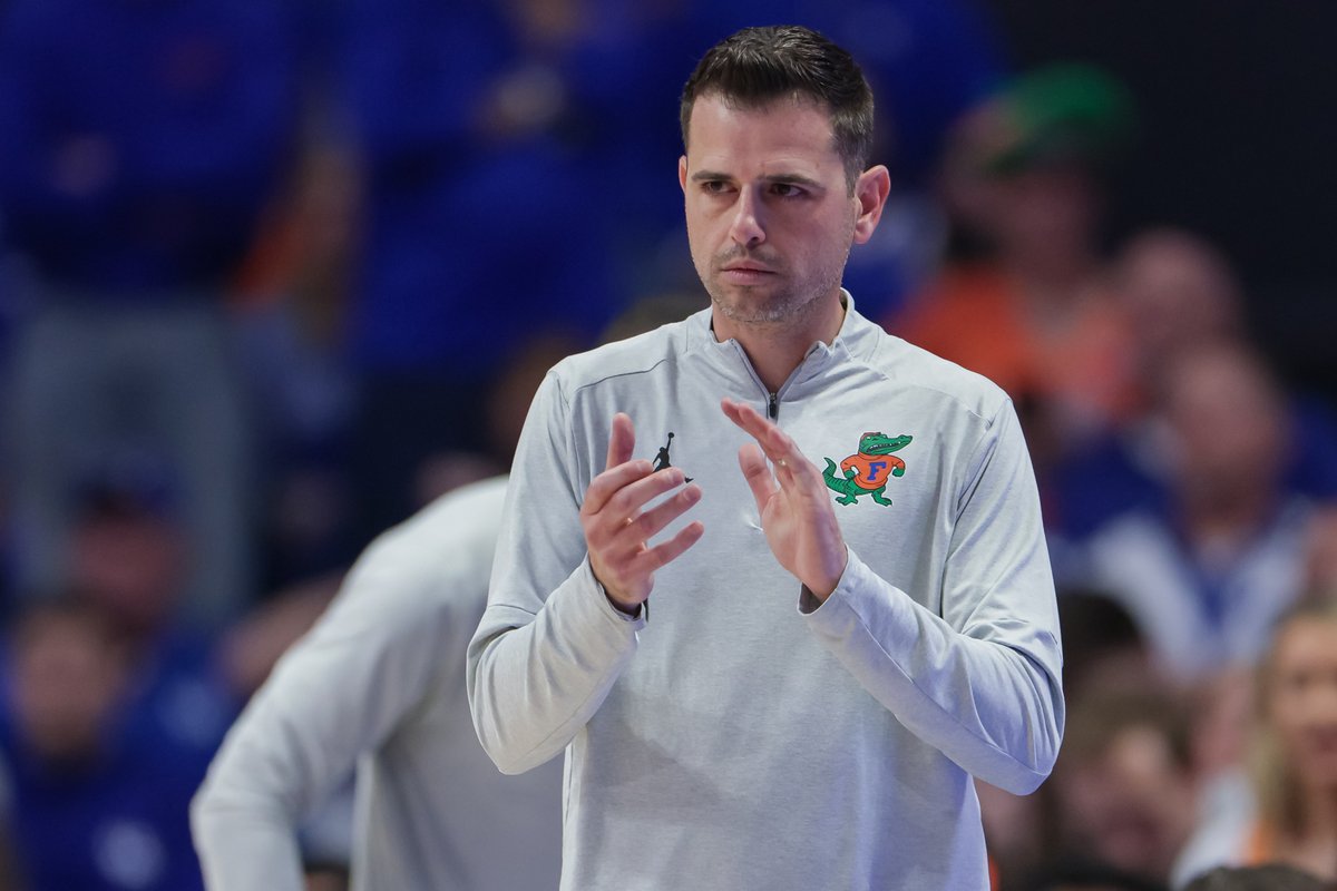 GrahamHall's tweet photo. As expected, the Florida Gators are ranked No. 1 in the AP's Top 25 preseason poll. 

READ: 
https://t.co/vzMJwsw8j3 https://t.co/a6p3mgUp3T