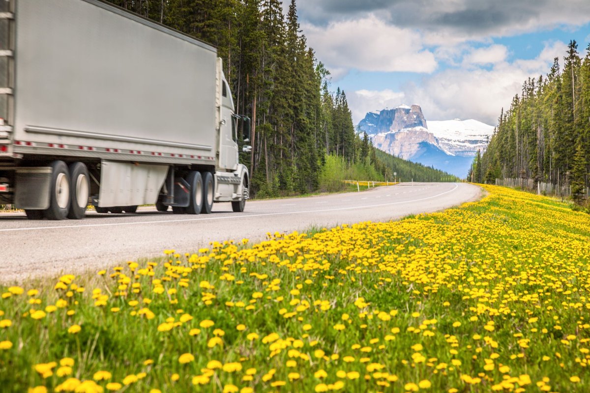 truckingHR's tweet photo. ATTENTION: FLEETS WHO MOVE FREIGHT THROUGH ALBERTA

We want to hear about the economic changes affecting trucking and logistics employers operating in Alberta or moving freight through the province.

THRC is working with @privatefleets to gather information on recent impacts. The survey takes six to eight minutes to complete, and answers remain completely confidential. A summary of the results will be shared later this year.

Survey open until the end of October. Take the survey now: https://t.co/Vu0MlAZbCI

Funded in part by the Government of Canada through the Canada-Alberta Workforce Tariff Response Agreement