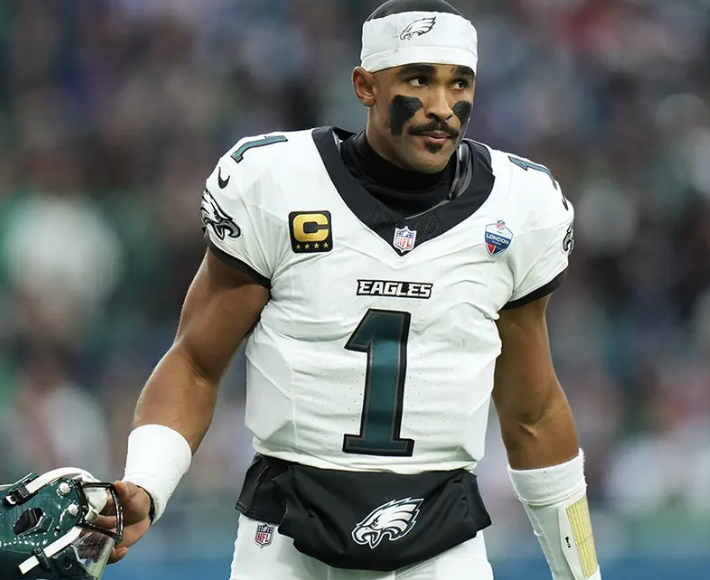 JonnyRoot_'s tweet photo. Eagles HC Nick Sirianni (if he was fully aware of the situation), along with the entire medical staff, need to be let go over the Jalen Hurts situation.

Hurts was told not to sleep, for his safety, after a blood clot was found, and then played a football game on 36 hours of no sleep in London.

Now more blood clots have been found and he's out for the season.

The level of disregard for his safety and well-being is astounding. 

People need to be fired. A LOT of people need to be fired.