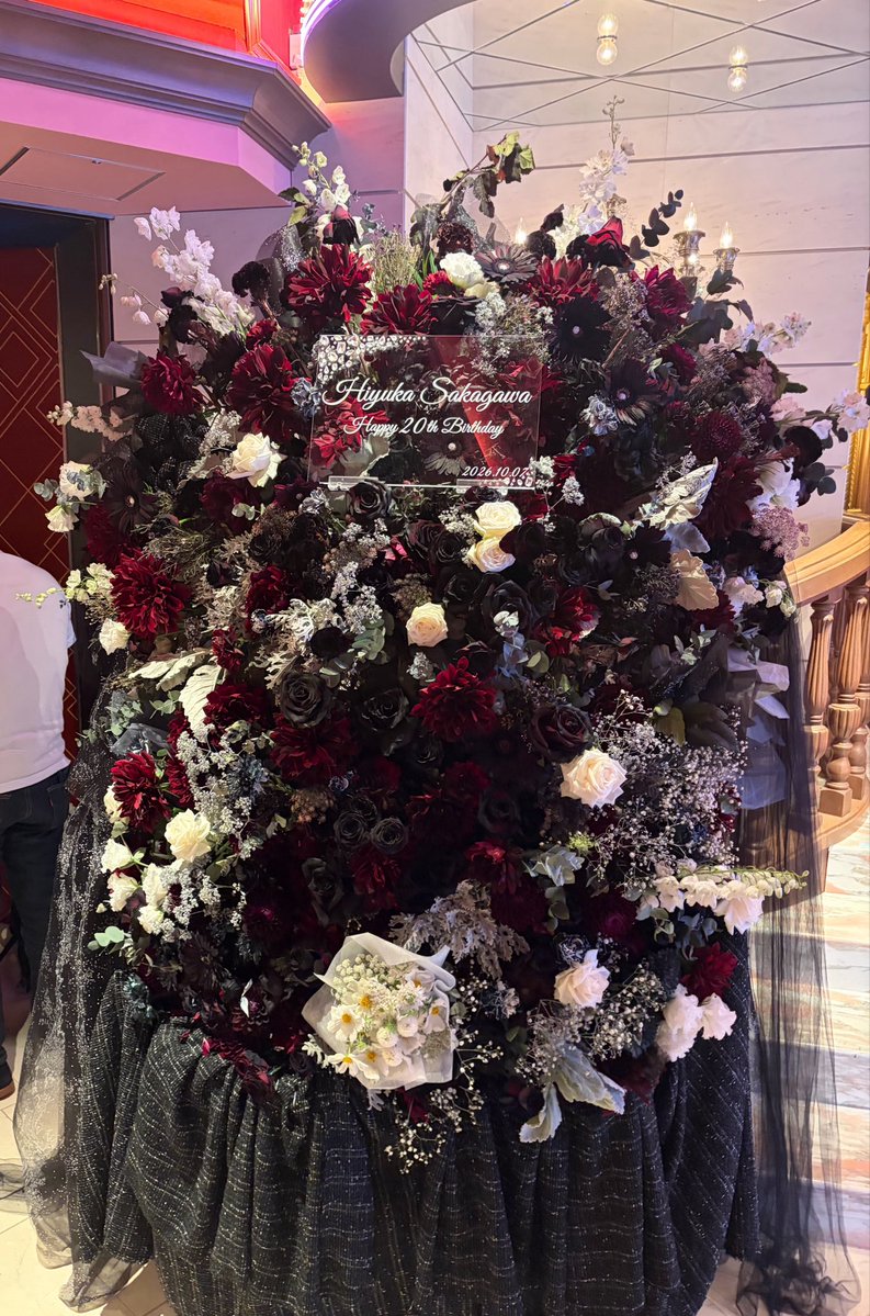 ac_722's tweet photo. 坂川陽香生誕祭ありがとうございました。
余韻ひたひたで上手くまとめられませんが、坂川陽香さんに出会えて本当に良かったと心から思えた1日でした。
こんなにも一生懸命になれる子に出会えたことに、感謝してもしきれません。
途中から頭が痛くなるほど声出しました。

そして今回こんなにも素晴らしい生誕祭を企画、ご準備してくださった生誕委員の皆様、本当にお疲れ様でした。
そして本当にありがとうございました。
ひゆか推しの皆様は本当に暖かくて、でも応援する時は半端なく全力で「ファンは推しに似る」とは正にこのことだと思いました。
このままだとかなり長文になりそうなので最後に一言だけ言わせて下さい。

「ひゆかちゃん！だ〜いちゅき！！！！🫶」