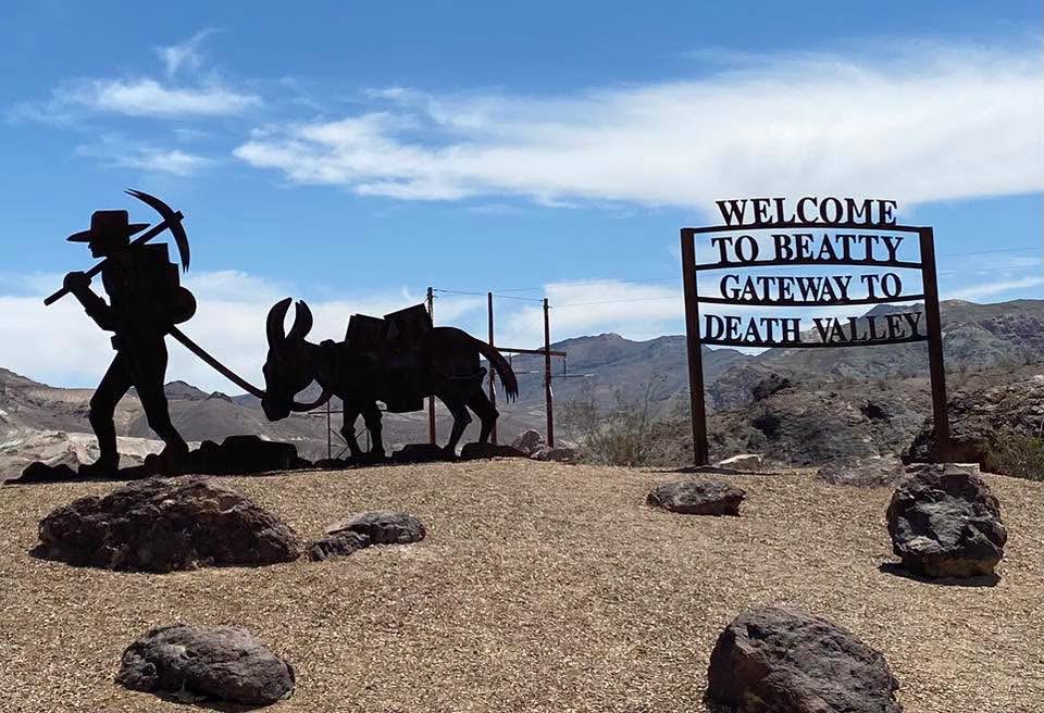 FrontierTerr's tweet photo. Big fun. Small town. One unforgettable weekend! 🤩 

#BeattyDays2026 is almost here, and we’ve got the inside scoop on all the festivities. Check out our latest blog at https://t.co/7QWvA8u5Nu! 📖 

📸: Beatty Nevada 

#FrontierTerritory https://t.co/1Aihi26Lsl