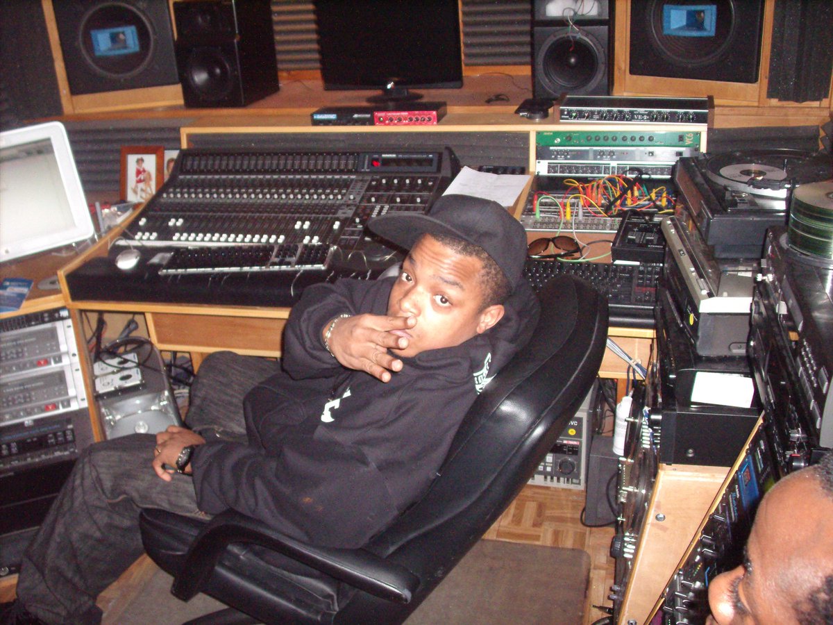 DonnyWroteThat's tweet photo. We shared more than music, we shared memories. Rest easy, my brother 4/5th. Your legacy will always speak louder than words. 🎚️🕊️ #RIP45th #PompanoBeach #BrowardCounty #LegendsNeverDie https://t.co/vR9lWBkmLE