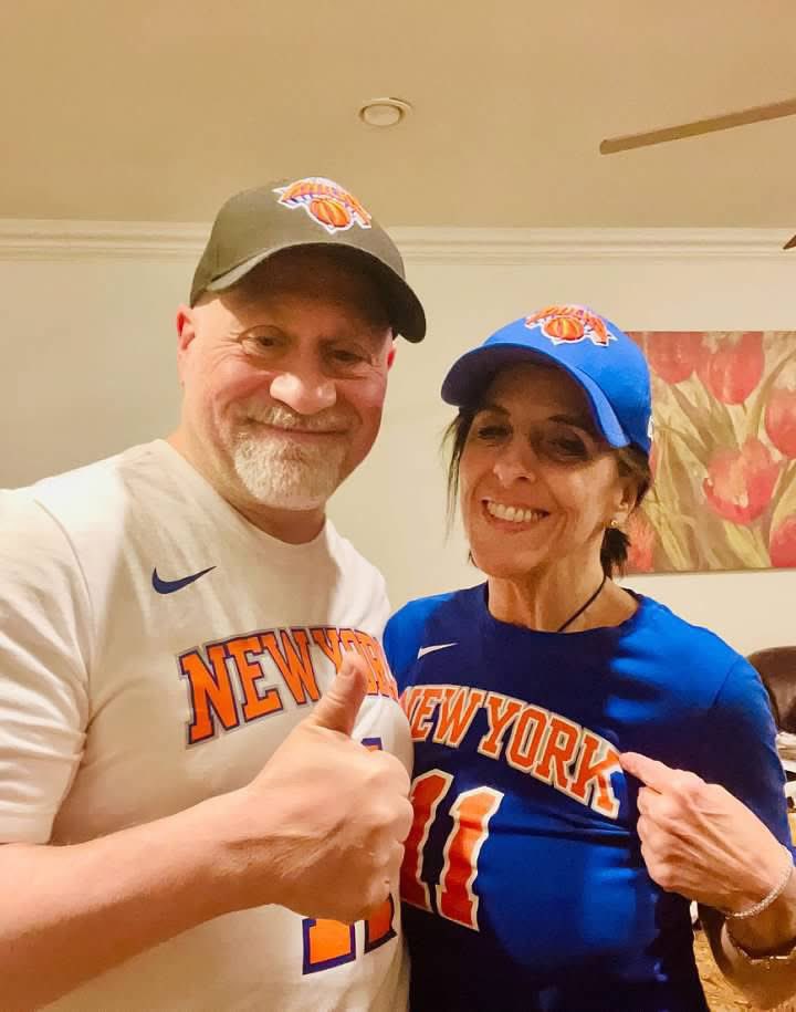 SpringNuts_'s tweet photo. @nyknicks @likealatejuliet @nyknicks https://t.co/G2H96RBTFx