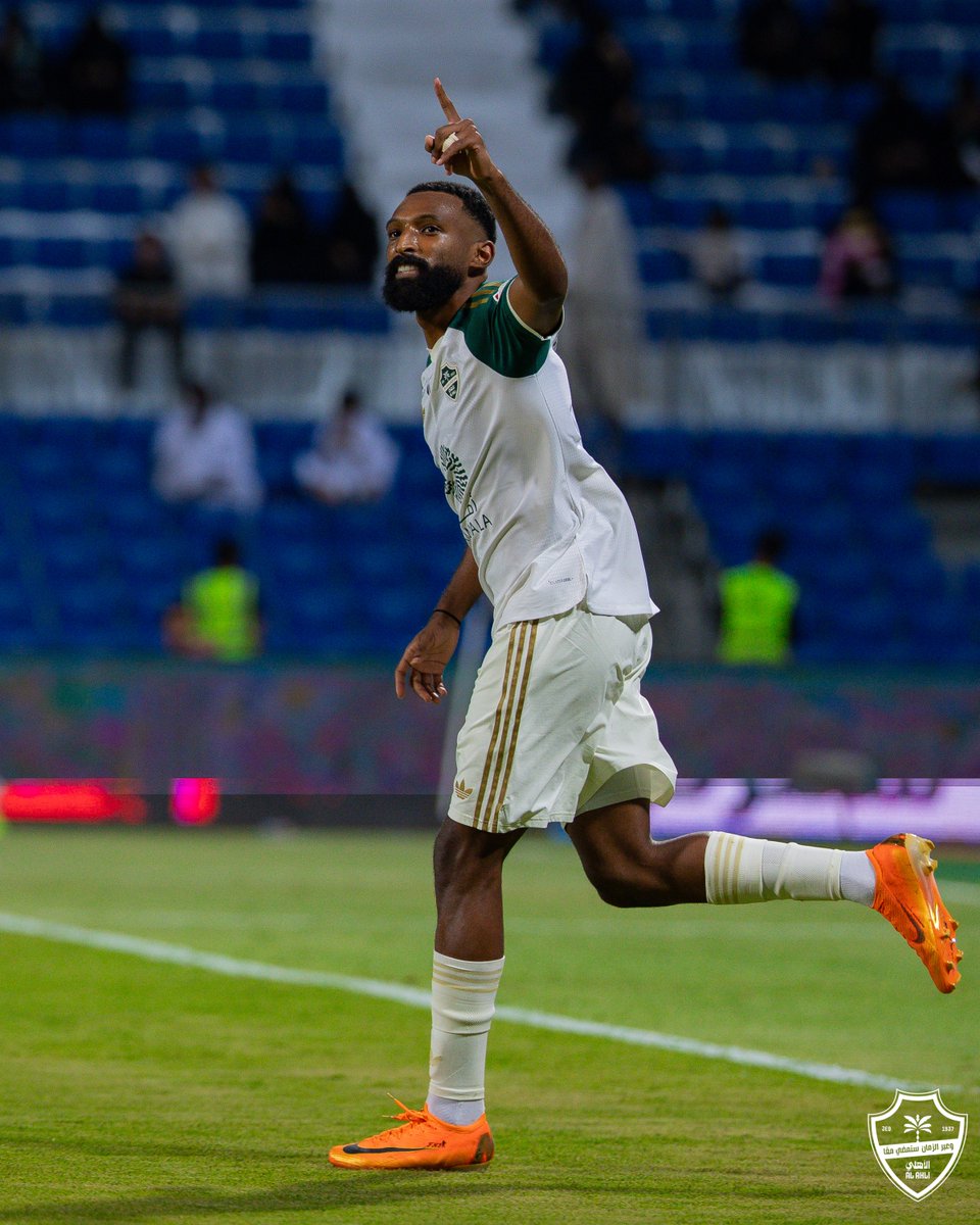 ALAHLI_FC's tweet photo. تغيّر المنفذ .. وما تغيّر مصيرها 🎯

#الأهلي_الفيحاء | #دوري_روشن_السعودي https://t.co/e0FSkOMW7A