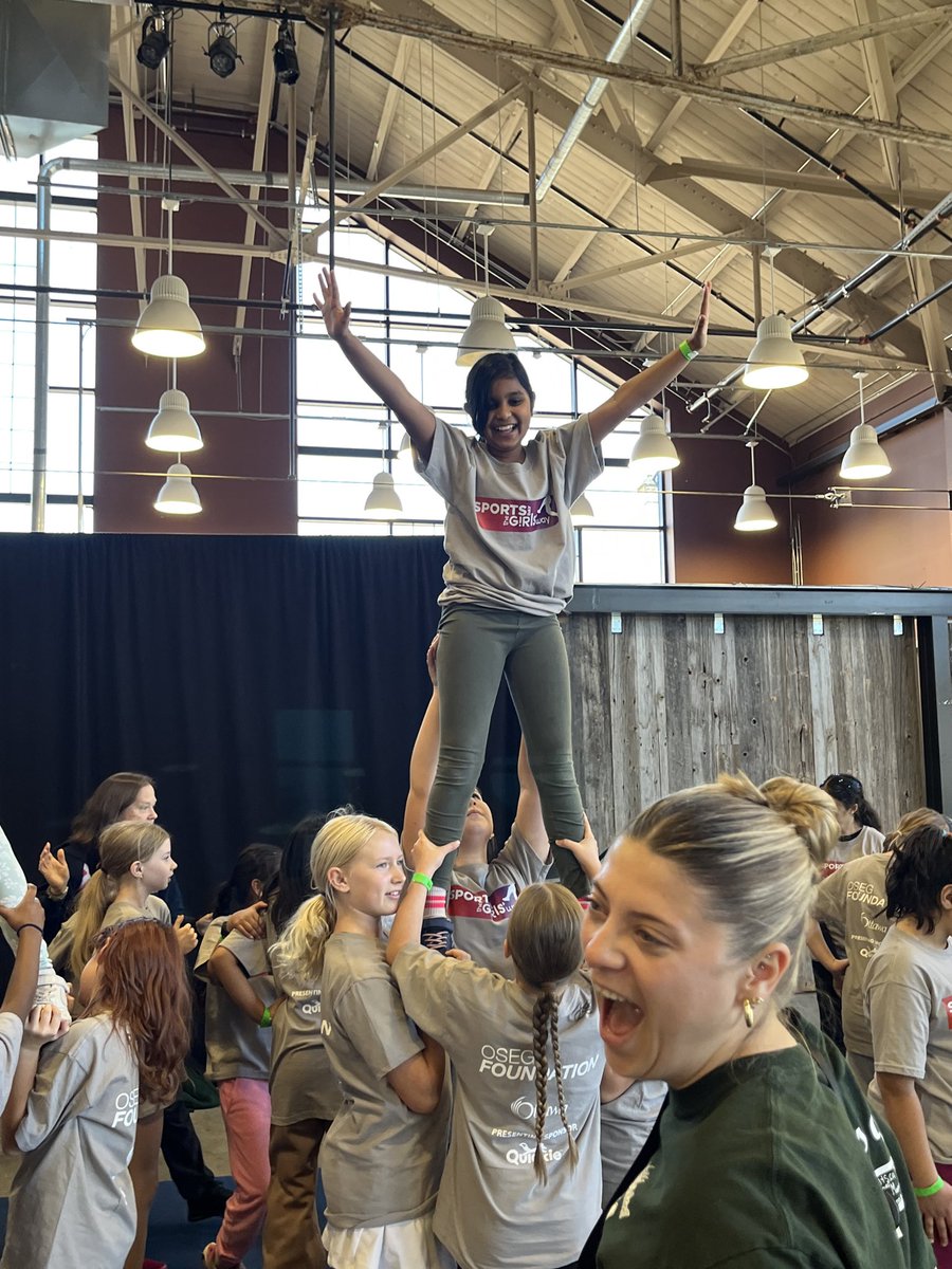 StStephenOCSB's tweet photo. Cheer was the first sport. Lots of smiles! https://t.co/blSNctqqAz