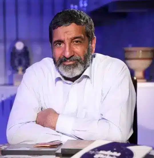 anwarmalek's tweet photo. 🔴 #مهم:
المدعو محمد حسين حسيني يكتا
————————————-

ضابط رفيع المستوى في عصابة  الحرس الثوري الإيراني مقيم في #لبنان منذ 3 أسابيع يشرف على توزيع الأموال على "بيئة حزب 
الشيطان".

يحمل جواز سفر ديبلوماسيا ويتحرك بحماية أمنية من عناصر الحزب الإيراني.

🔴 أين الدولة اللبنانية؟!!! https://t.co/u0MP2WQDa6