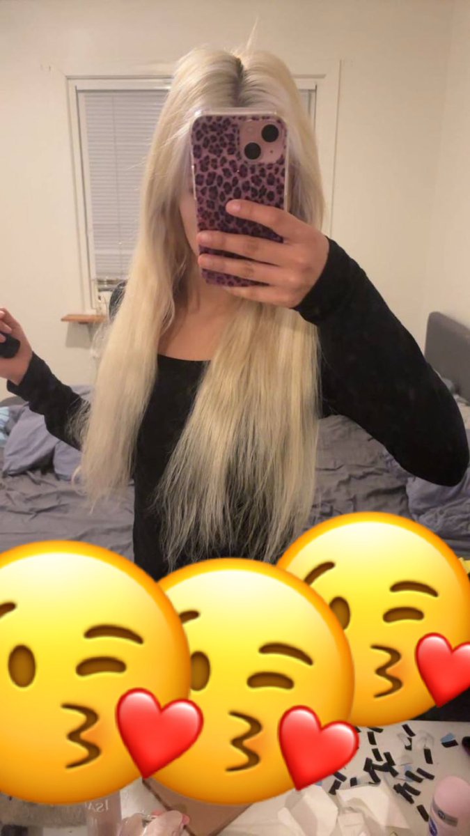 FreakiestMindy's tweet photo. 😘 https://t.co/4ssfX1eURa