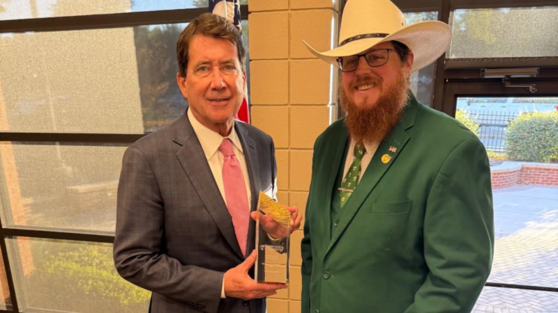 AFPGovAffairs's tweet photo. 🏆 A Pioneer for Prosperity!

Every Congress, @AFPhq recognizes lawmakers who stand firm on good policy, champion solutions to everyday challenges, and engage with our grassroots activists. 🇺🇸

Congratulations to @SenatorHagerty on receiving the Pioneer for Prosperity Award for his work in the 119th Congress! 👏🎉 https://t.co/llBHnNP8JZ