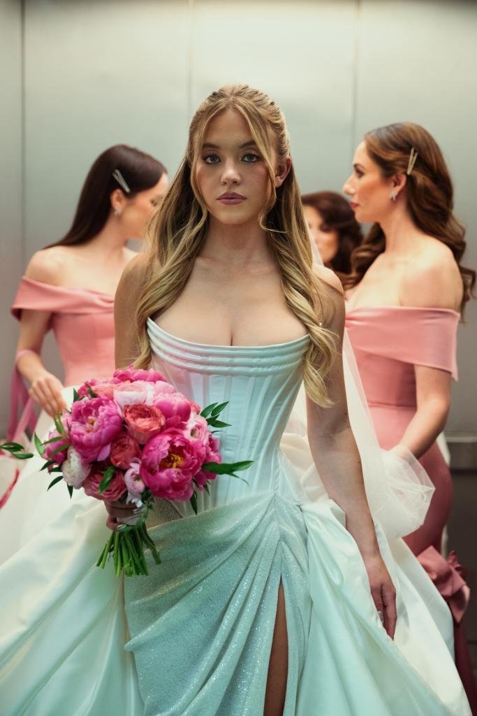 wantscontent's tweet photo. The prettiest bride who's 
worth more than million dollars

       🤍👰🏻💐💍🥂📸✨ https://t.co/R2eGcyRwzE