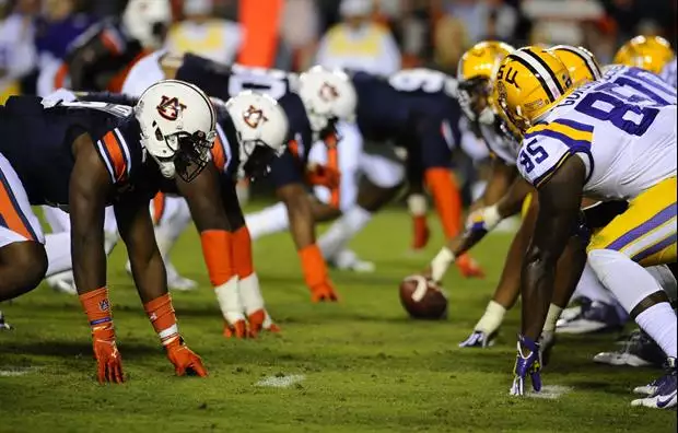 TigerDroppings's tweet photo. LSU opens as road favorite over Auburn, and the betting line is already moving:

➡️: https://t.co/himOzsRClZ https://t.co/UBJZAlRBpW