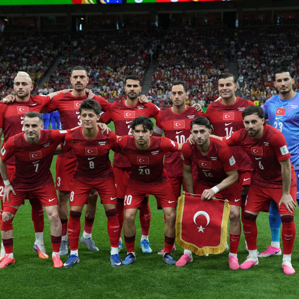 bpthaber's tweet photo. TFF, A Milli Takım'ın teknik direktörlük görevi için Sergen Yalçın ile anlaştı. (KAFA Sports)

— 4 yıllık anlaşmaya varıldı. https://t.co/EXXkX0WbOS