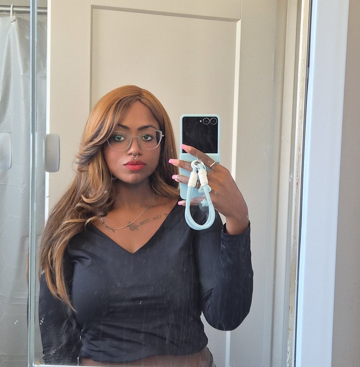 socialistadri's tweet photo. a bitch is tiedddddd asf. can't wait for the midterms to be over. https://t.co/znhDRnpuur