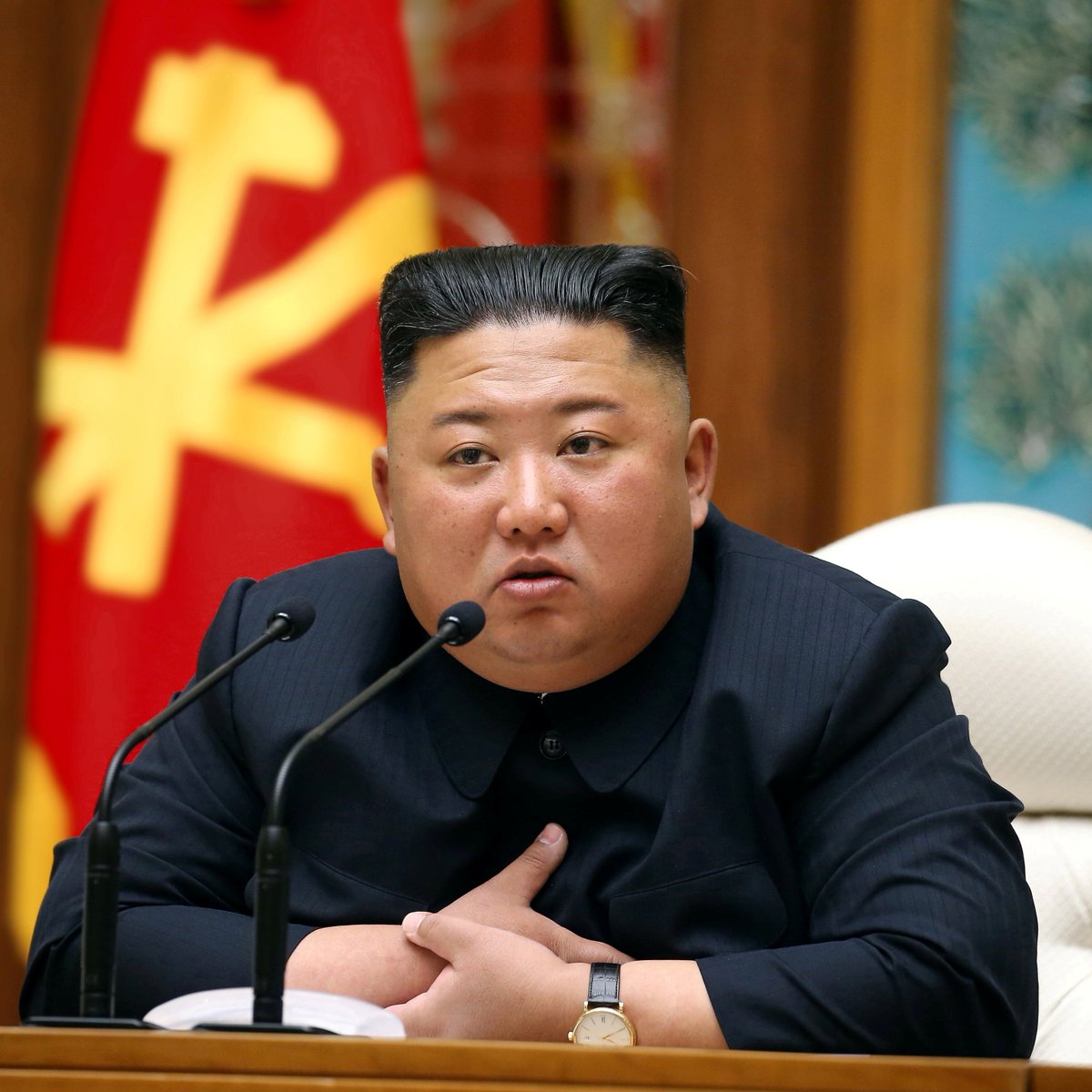 medya3tr's tweet photo. 🚨 SONDAKİKA

The Sun: 

Kuzey Kore lideri Kim Jong-Un beyin kanaması geçirdi ve şu anda komada. https://t.co/oLV1KxWen9
