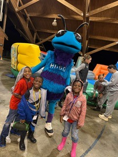 VIAHealthPartnr's tweet photo. 🌿 27 years of Chameleon’s Journey!

For 27 years, we’ve helped grieving children &amp; teens find connection, community &amp; support. This month’s camp was a beautiful reminder that no one has to navigate grief alone. 💚

#ChameleonsJourney #GriefSupport #GriefCamp #VIAHealthPartners https://t.co/9OtzJOAahW