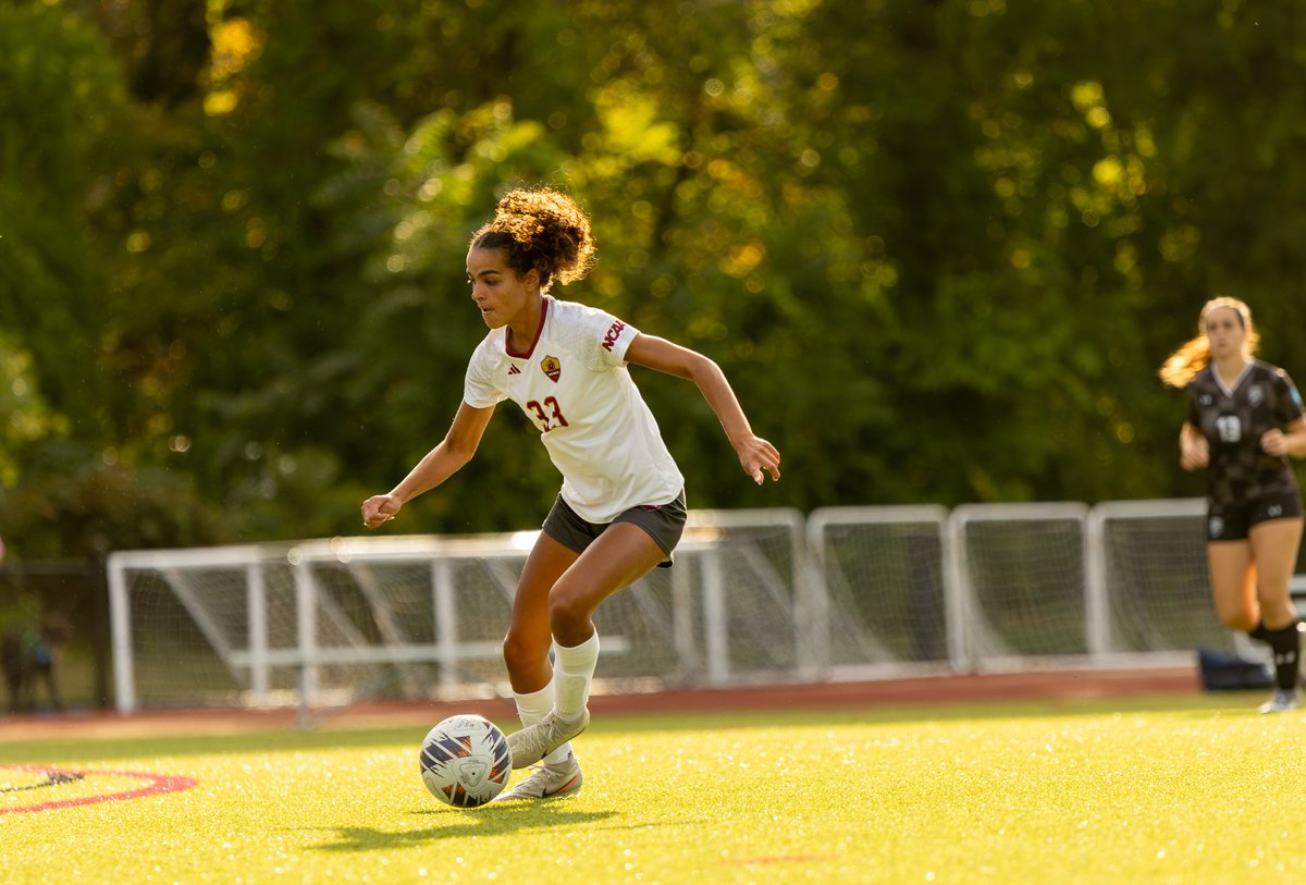 TheGNAC's tweet photo. WOMEN'S SOCCER Weekly Report Week 7

Sienna Santiago led @GoRegisPride to a 2-0 week in conference play, earning POTW honors.

Release: https://t.co/zJQhMBcbGp

#d3soccer #theGNAC https://t.co/Zew6fHlNdx
