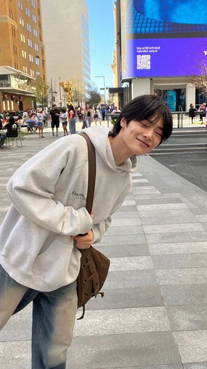 reniyelloww's tweet photo. freshly divorced lawyer chn leaving the firm at 5am after another night with too much work and no sleep. he stumbles right into college student jngn who’s on his way home after a night out, still tipsy and dead tired. their bodies collide and a sudden flash of https://t.co/muyOSV6zV5