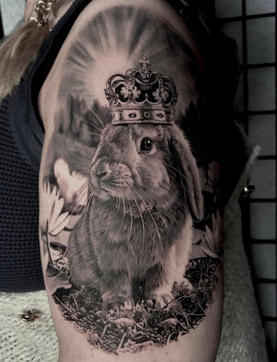 Sundayprrn's tweet photo. 🖤🖋️ TATTOO BOOKINGS OPEN! 🔥💉

😍 Want a fresh tattoo? DM me your design, get your price, choose your date, and secure your booking with a deposit! 📅💰
🔗 Click the link below my bio to chat with me privately! 
https://t.co/OrK4VdcrhO
🚨 SERIOUS CLIENTS ONLY! NO TIME WASTERS! https://t.co/DO4Edwj6de