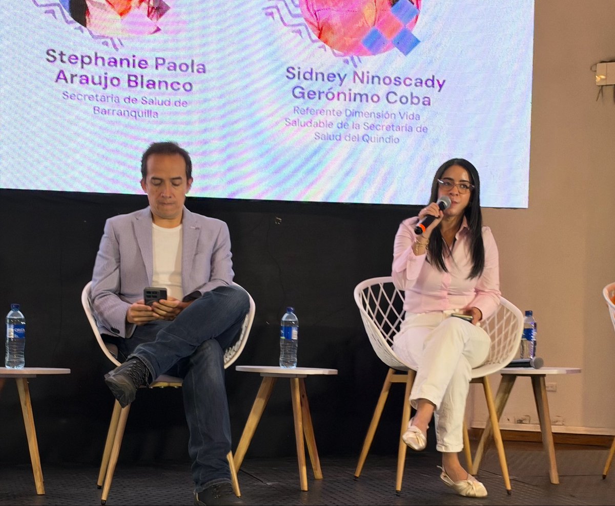 SecSaludBAQ's tweet photo. La secretaria @StephanieABaq participa hoy en el panel de sensibilización territorial sobre la ‘Ruta Integral de Atención del Cáncer de mama: Un Camino Rosa Sin Fronteras’, reafirmando el compromiso de Barranquilla con la detección temprana y la atención oportuna. https://t.co/wNRn9d3B0i