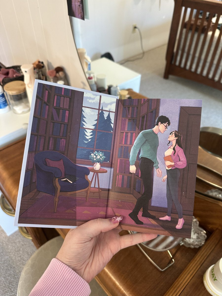 daisymmeadows's tweet photo. My Afterlight Two Can Play is here and it’s absolutely gorgeous. One of my favorite Afterlight Ali Hazelwood books they have come out with ✨ https://t.co/g7pf6ZKdtq