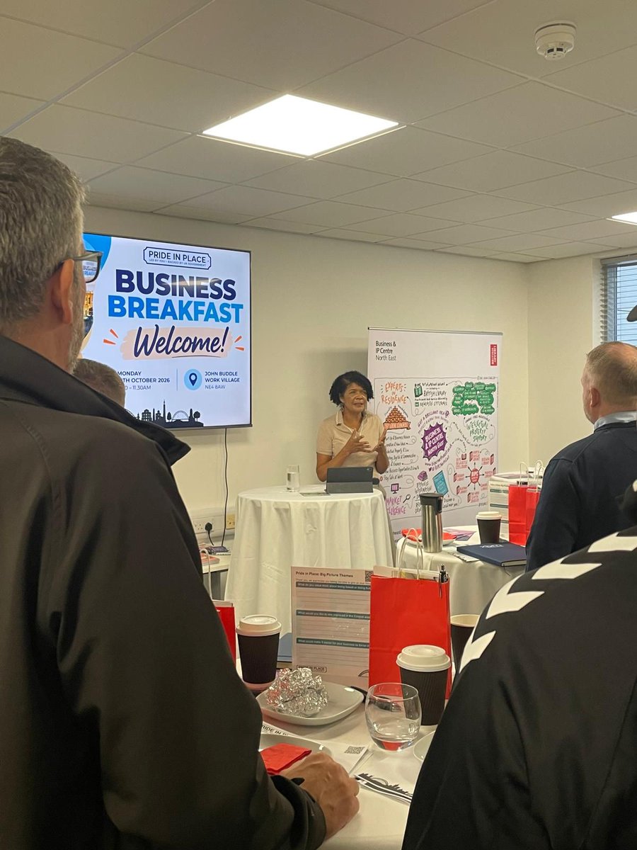 ChiOnwurah's tweet photo. Small businesses are the lifeblood of our local economy and community! It was fantastic to speak with business in #Elswick about how the £20 million I’ve secured through the Government’s Pride in Place programme should be spent to support them and their growth! https://t.co/cKGDGoDnGw