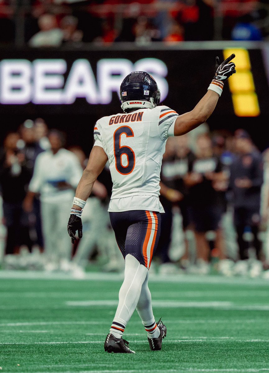 KylerGordon's tweet photo. my mama been told me don’t give no poor performance https://t.co/FBeHMDnT16