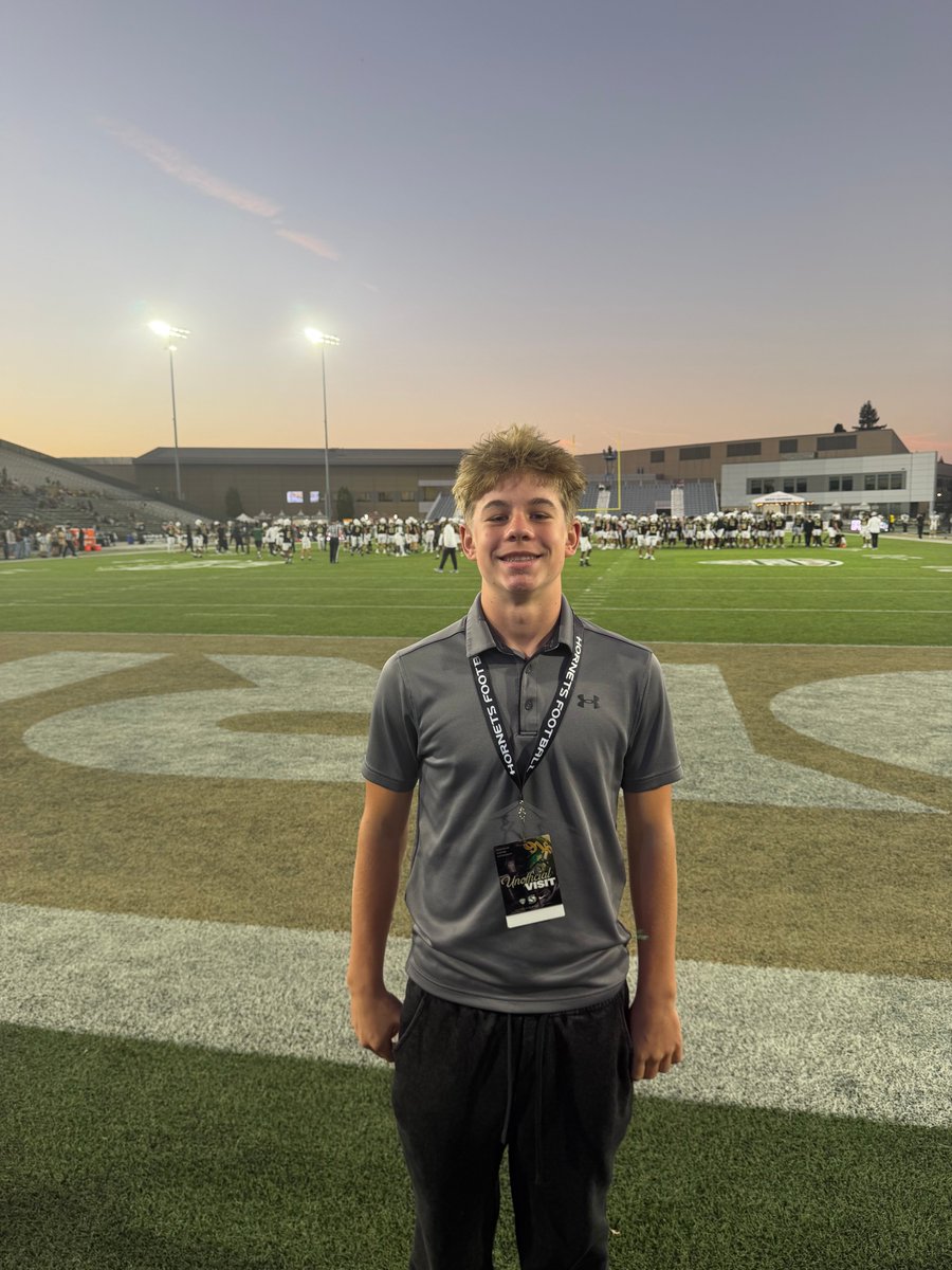 kanefarrell's tweet photo. Thanks to @SacHornetsFB and @coachrichbrown for a great Game Day visit on Saturday.  Loved the atmosphere and can’t wait to be back on campus! #StingersUp

@RealCoachCarter @BobbyFresques @CoachKeyz @ETSCOTT13 @CoachKrich79 https://t.co/NKG8W41kuj