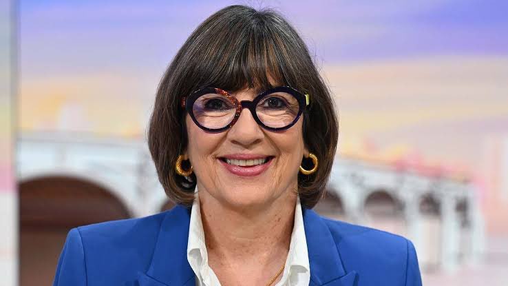 instablog9ja's tweet photo. 68-year-old CNN chief international anchor Christiane Amanpour announces exit after 43 years with the network https://t.co/0kAfXAU75N