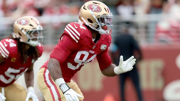 PFHOFAmbassador's tweet photo. ROMELLO HEIGHT, @49ers EDGE
Entering @NFL Week 6, Height, has the 3rd HIGHEST Pass Rush Win Rate among all, qualifying, NFL Edge Defenders - 32% (Per @espn)
#FTTB #49ers #Niners #SanFrancisco #NFL #NFLPicks #NFLTwitter #nflnews #nflfootball #MNF #WASvsSF  #NFLFans #nflfantasy https://t.co/iSRdO6WI8F